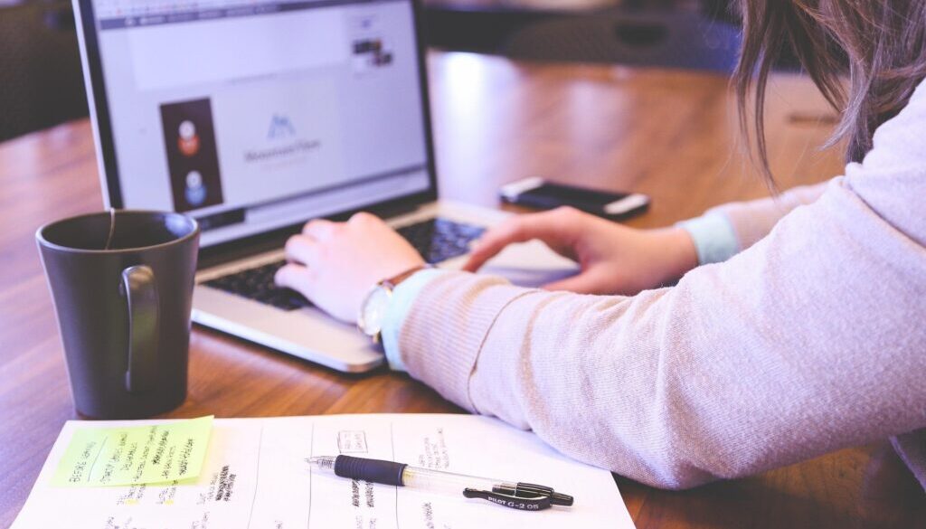 startupstockphotos-student-849822_1920