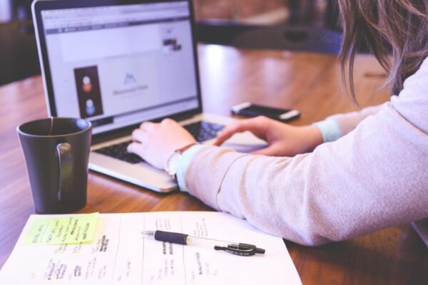startupstockphotos-student-849822_1920